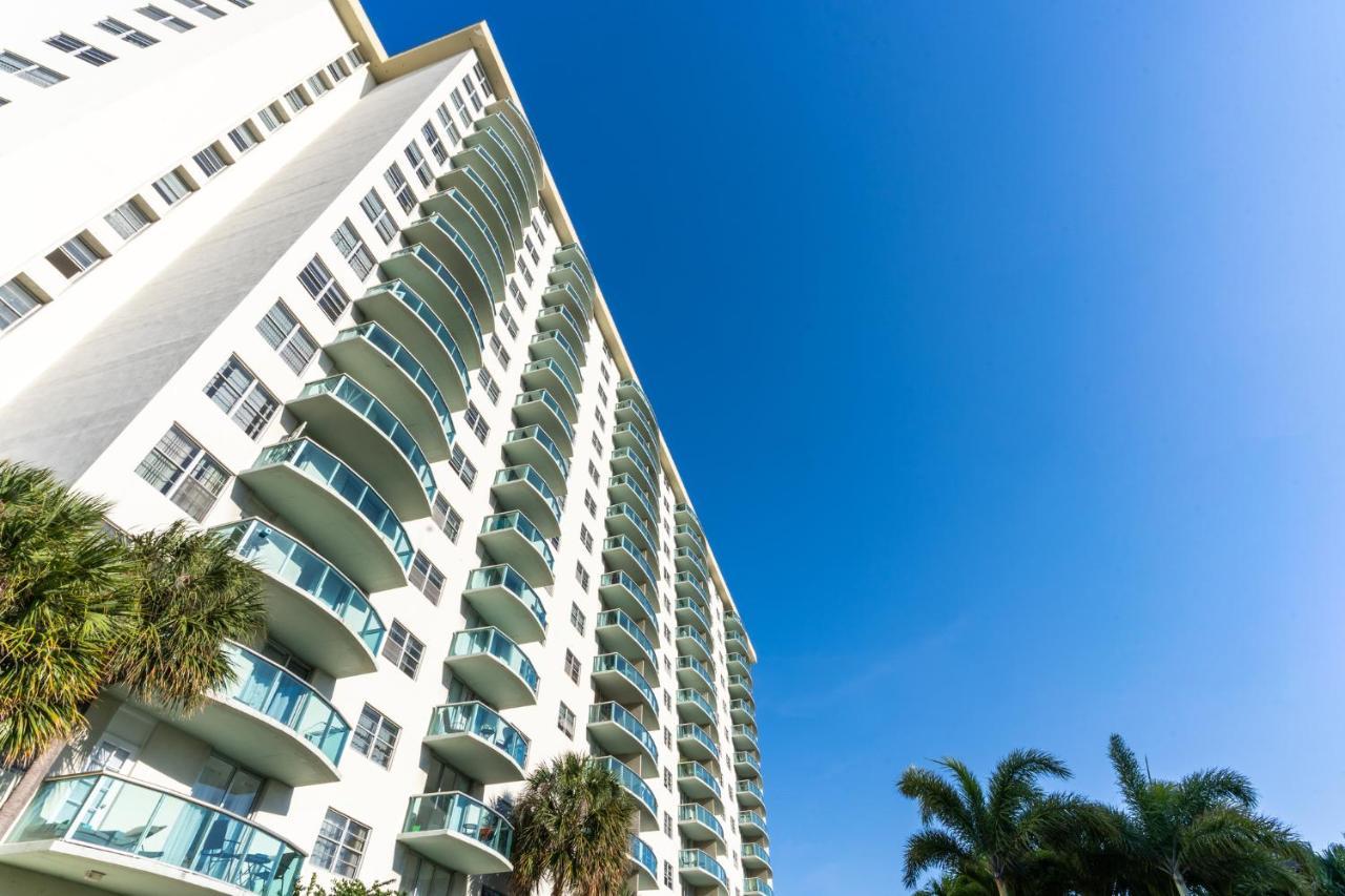 סאני איילס ביץ' Sunny Isles Ocean Reserve Superb Condo Apartments מראה חיצוני תמונה
